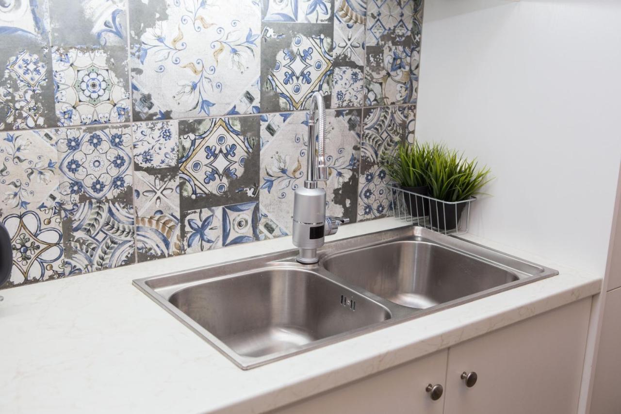 Stylish, Comfortable, Basement Loft-Like Apartment With Amenities Athens Exterior photo