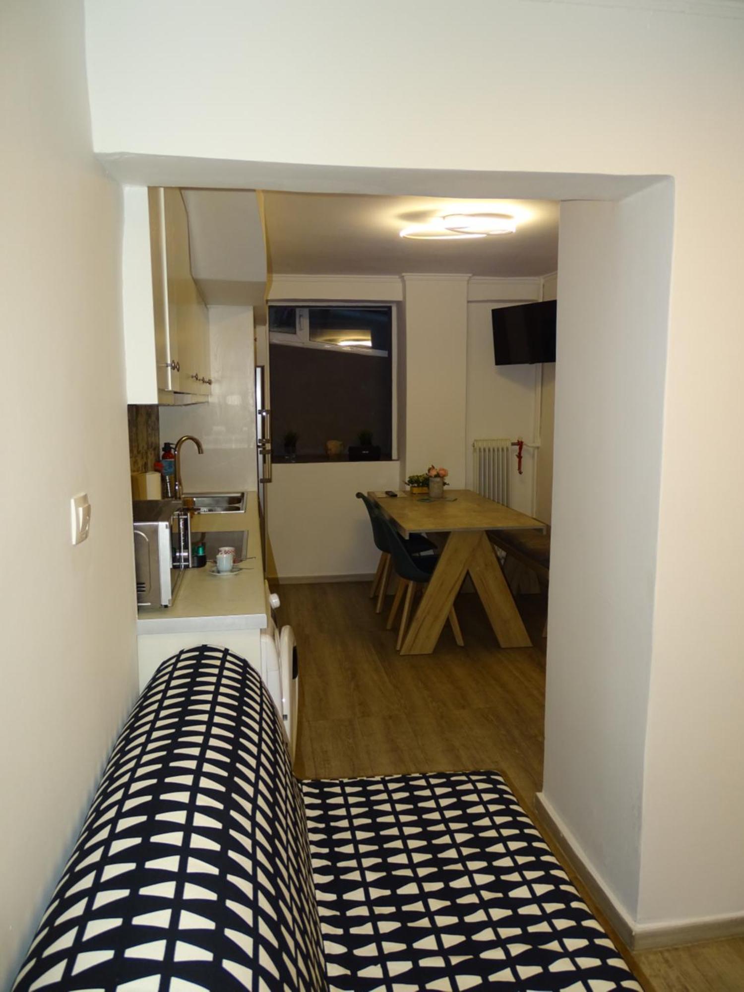Stylish, Comfortable, Basement Loft-Like Apartment With Amenities Athens Exterior photo