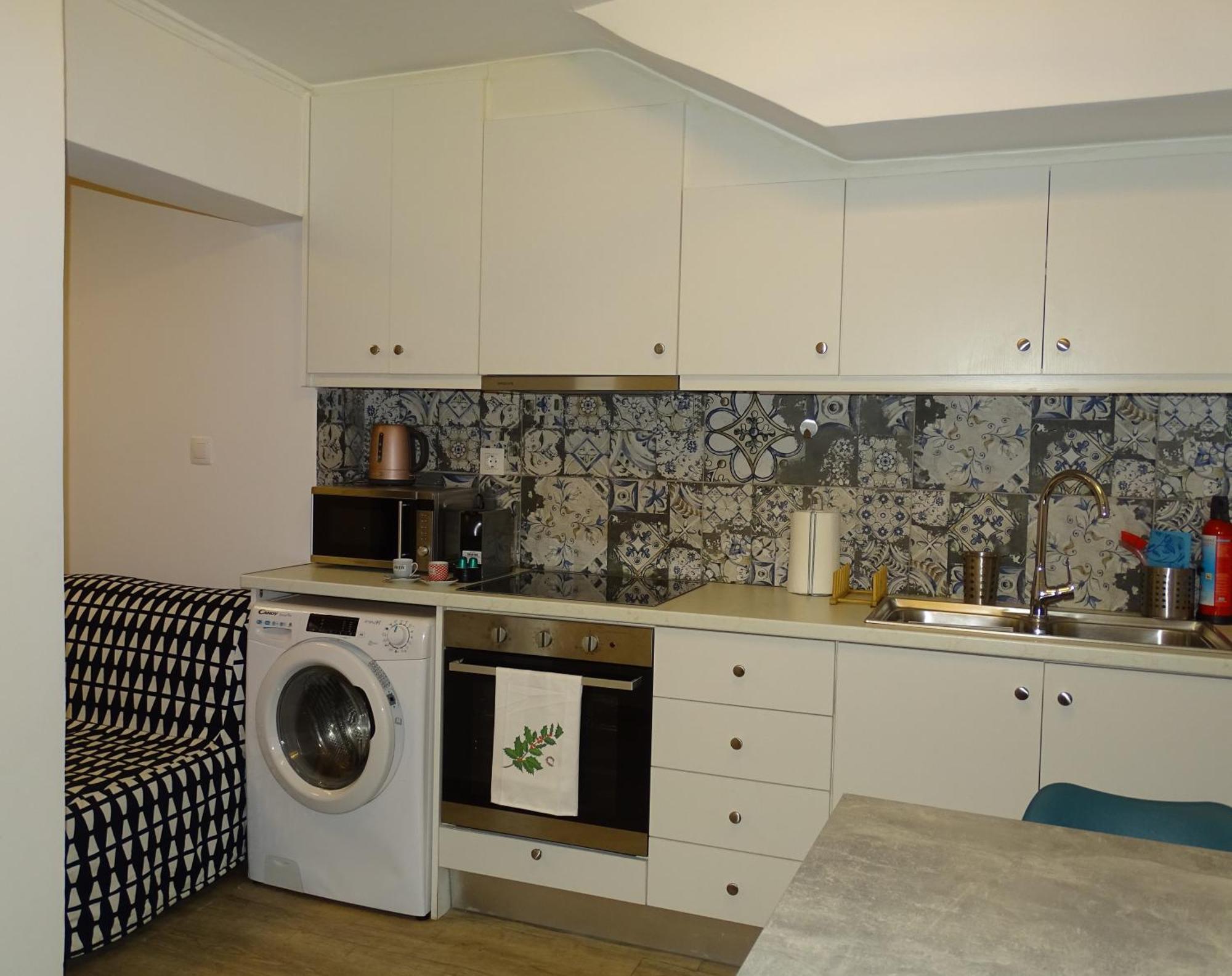 Stylish, Comfortable, Basement Loft-Like Apartment With Amenities Athens Exterior photo